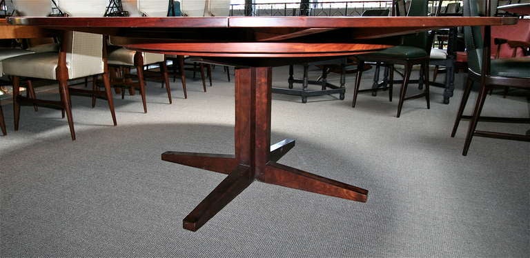 Rare Extendable Rosewood Dining Table by Dyrlund 1