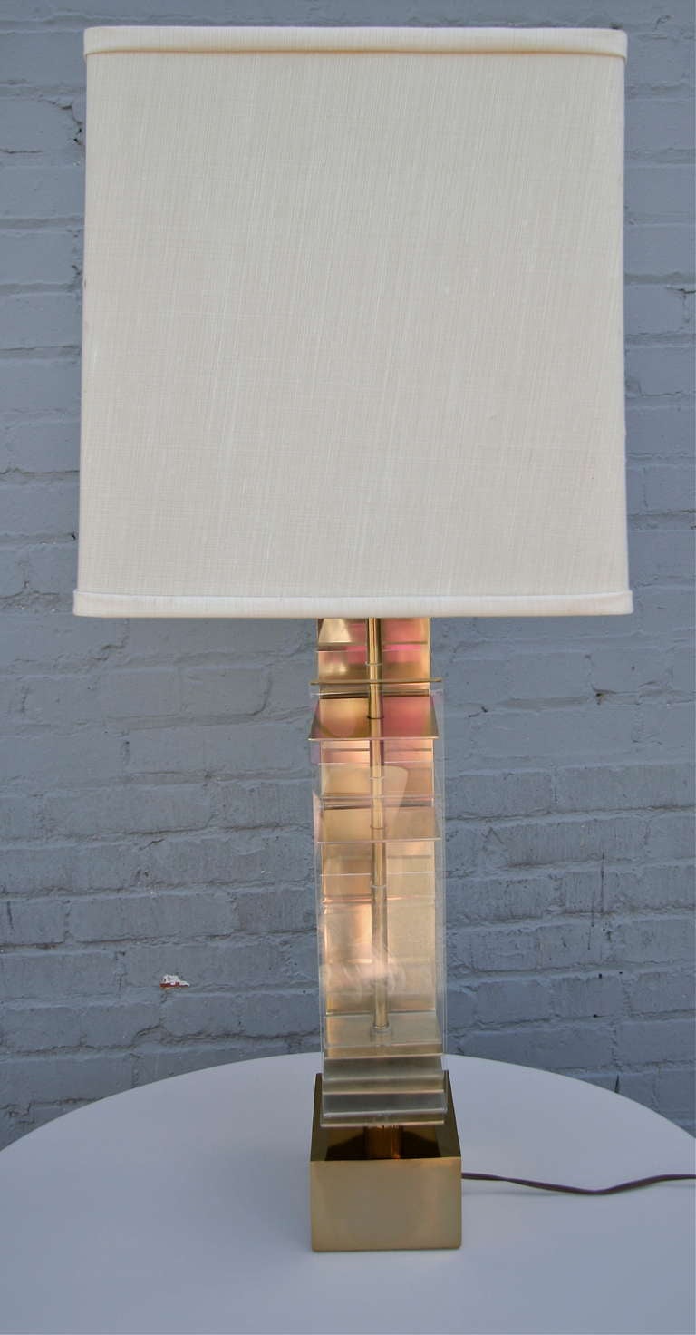 Pair of 1960s Brass and Acrylic Table Lamps by Laurel For Sale 1