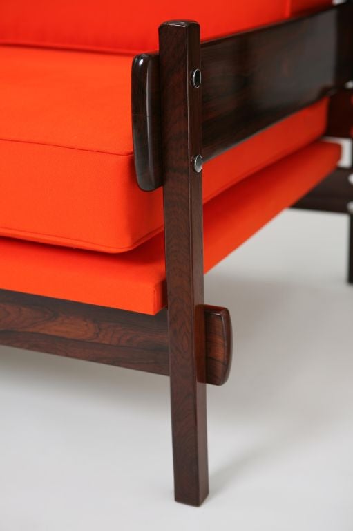 sergio rodrigues sofa