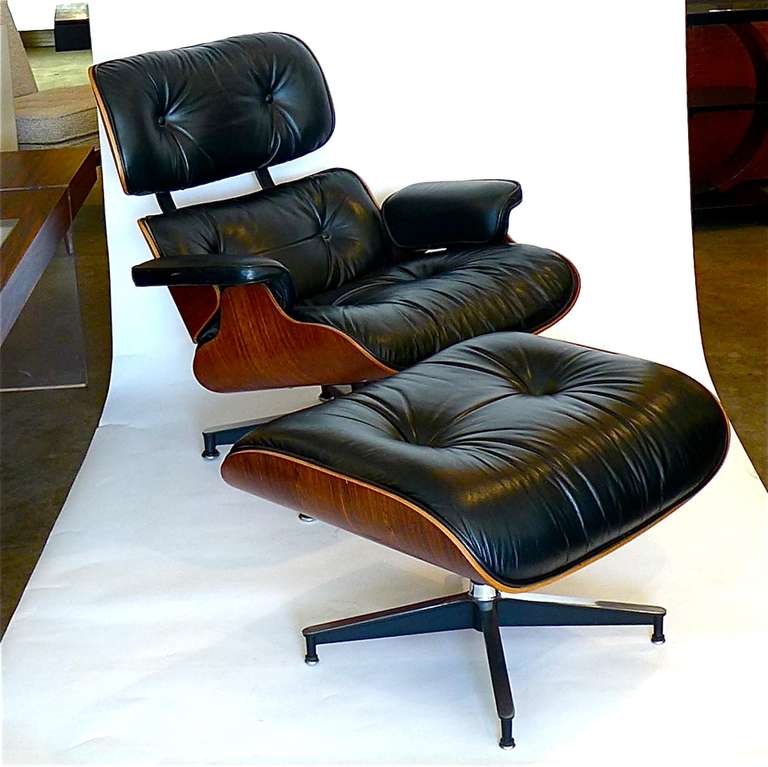 This is a great original early 1978 rosewood lounge chair and ottoman. The leather is soft and pliable and beautifully broken in. It has deep rich rosewood grain and retains it's original finish. It's a beautiful chair and ottoman. The chair retains