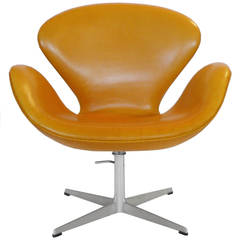 Early Rare Adjustable Swan Chair by Arne Jacobsen in Saddle Tan Leather