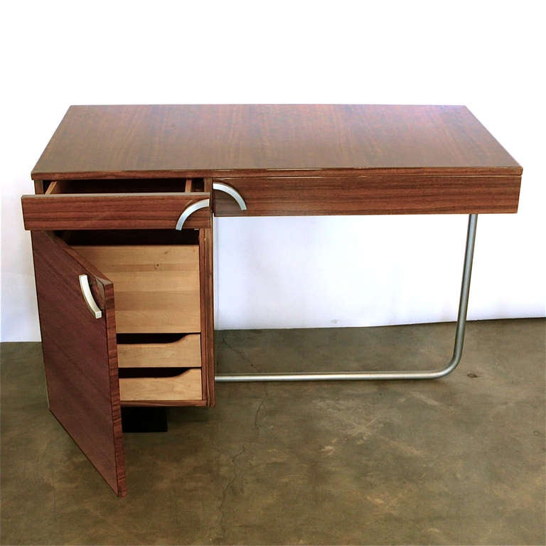 Rare Modernist Art Deco Desk by Gilbert Rohde for Herman Miller In Excellent Condition In Los Angeles, CA