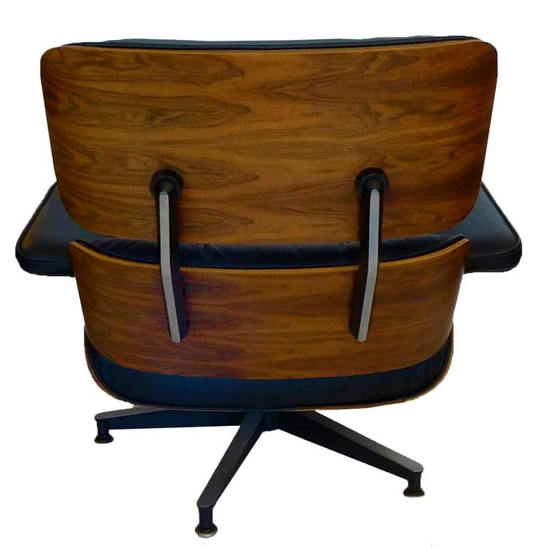 1978 Eames Rosewood 670/671 Chair and Ottoman, Mint Condition In Excellent Condition In Los Angeles, CA