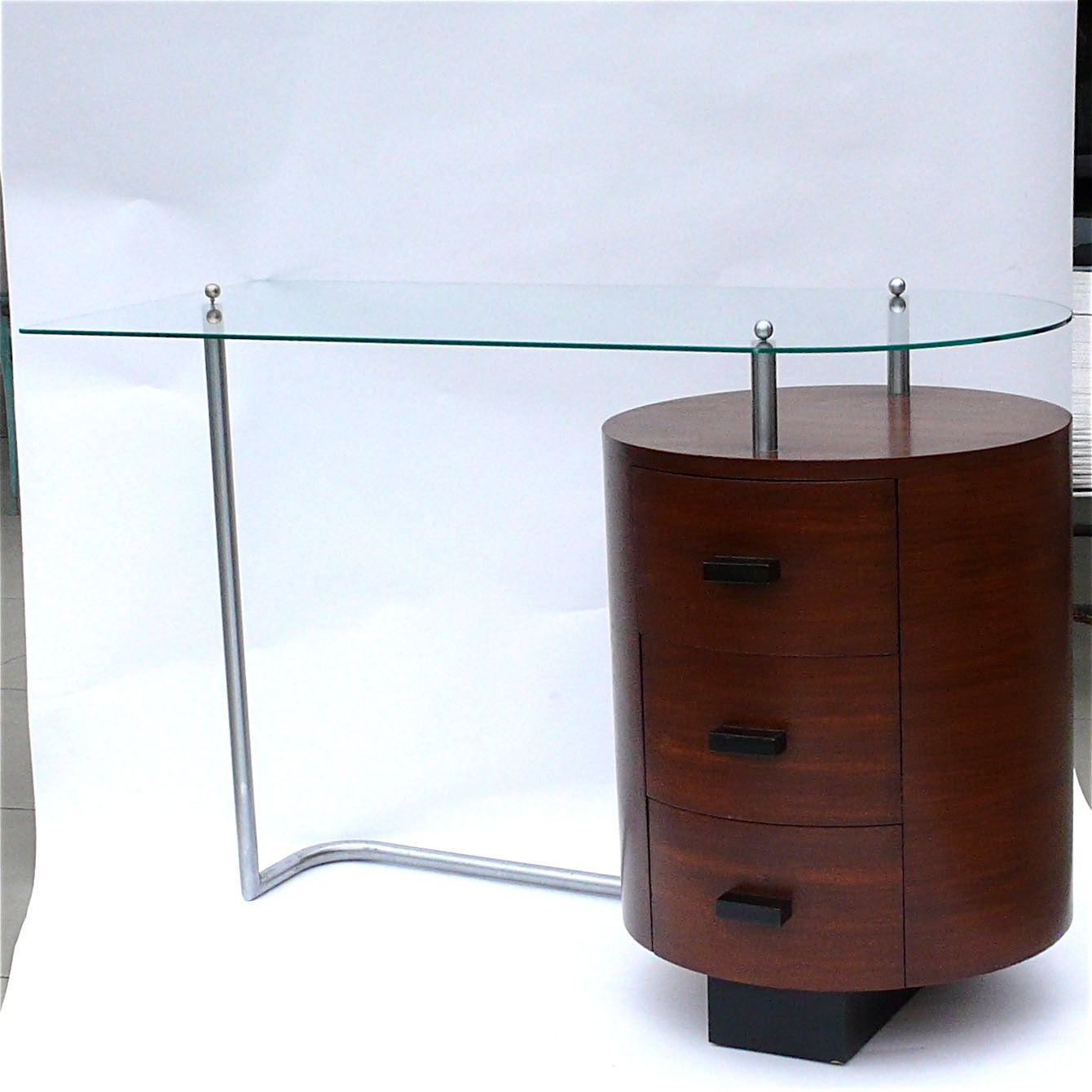 Rare Art Deco Desk by Gilbert Rohde for Herman Miller For Sale