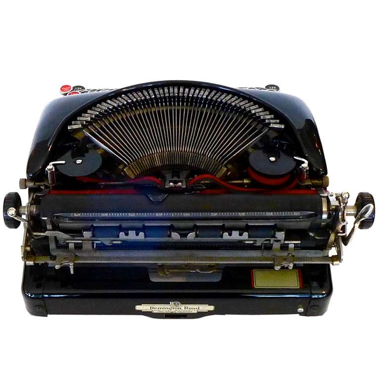 1935 Streamline Remington 5 Portable Typewriter 1