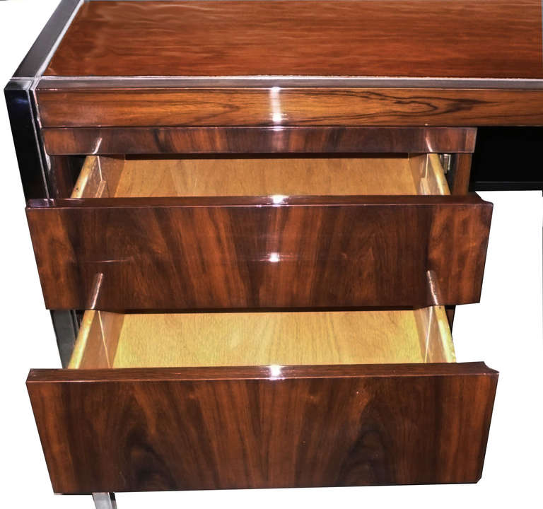 Outstanding Executive Desk by Richard Schultz in Rare Rosewood In Excellent Condition In Los Angeles, CA