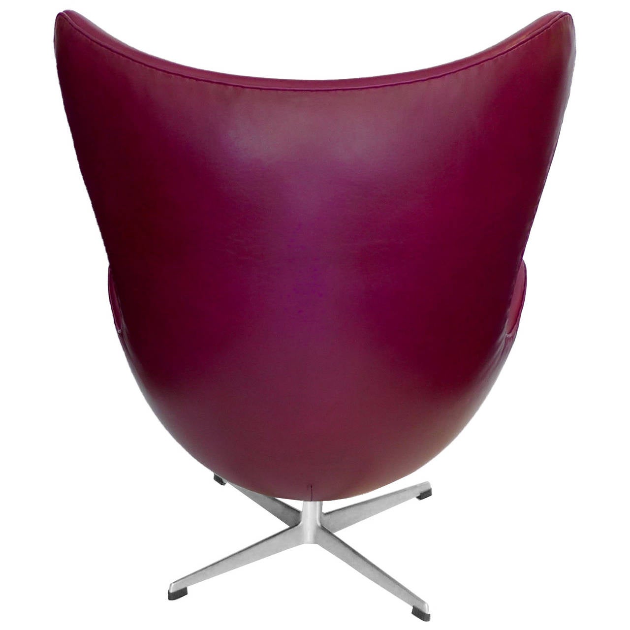 Anodized Pair of Original Egg Chairs with Ottomans by Arne Jacobsen in Mulberry Leather For Sale