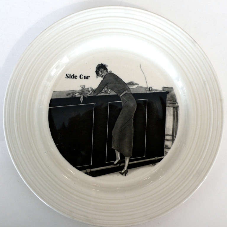 Set of 6 1930's Art Deco Cocktail Plates by Crown Ducal, England In Excellent Condition In Los Angeles, CA