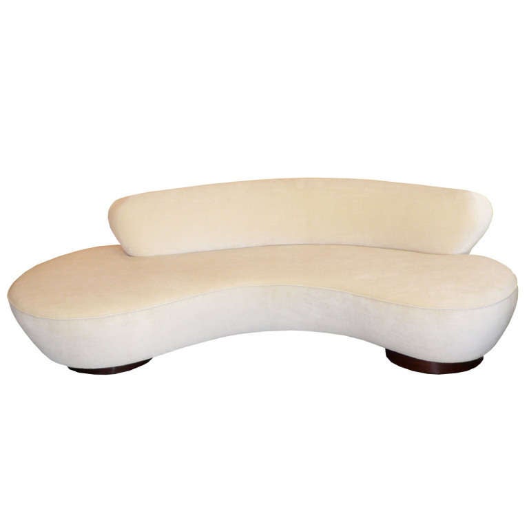 Mid-Century Modern Vladimir Kagan Serpentine Sofa in Oyster Shell Velvet w/ Tag
