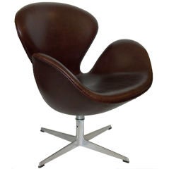 Rare Early Leather Adjustable Swan Chair By Arne Jacobsen