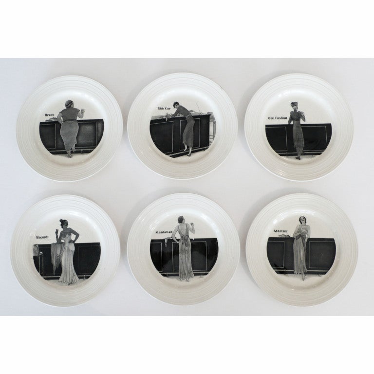 English Set of 6 1930's Art Deco Cocktail Plates by Crown Ducal, England