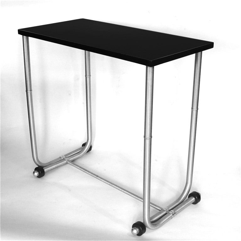 Streamline Warren McArthur Aluminum & Lacquer Side Table