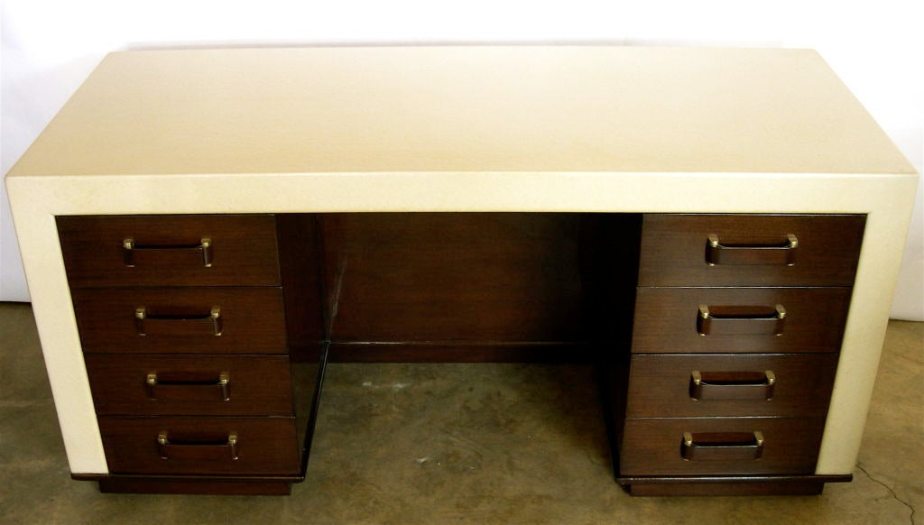 Amazing Paul Frankl Desk in Lacquered Cork for Johnson Furniture In Excellent Condition For Sale In Los Angeles, CA