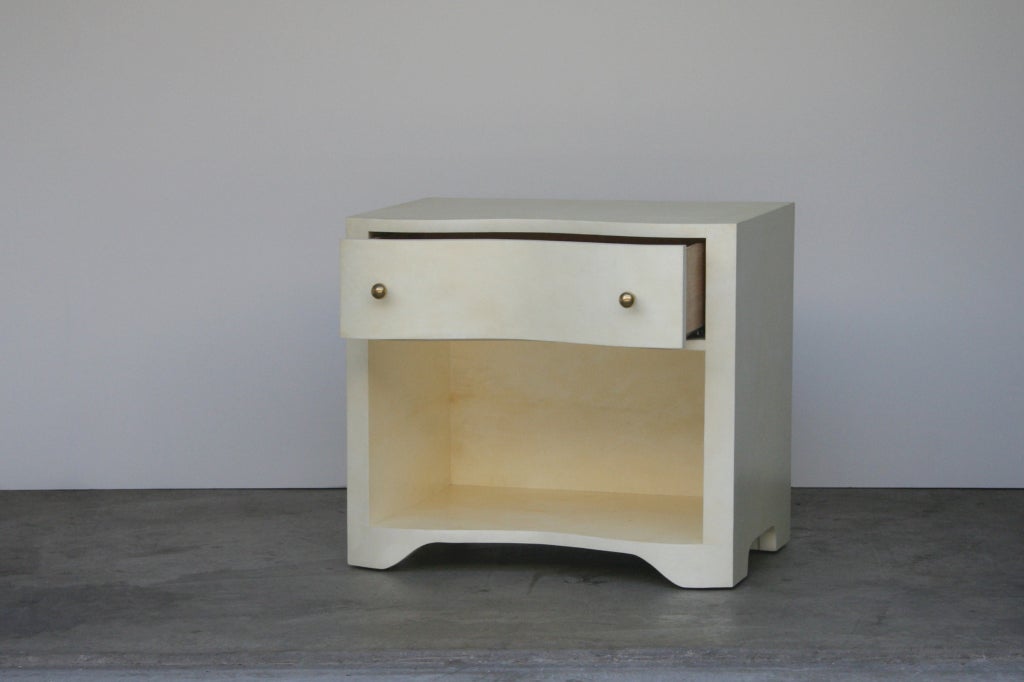 Serpentine Nightstand  in Bleached Parchment 3