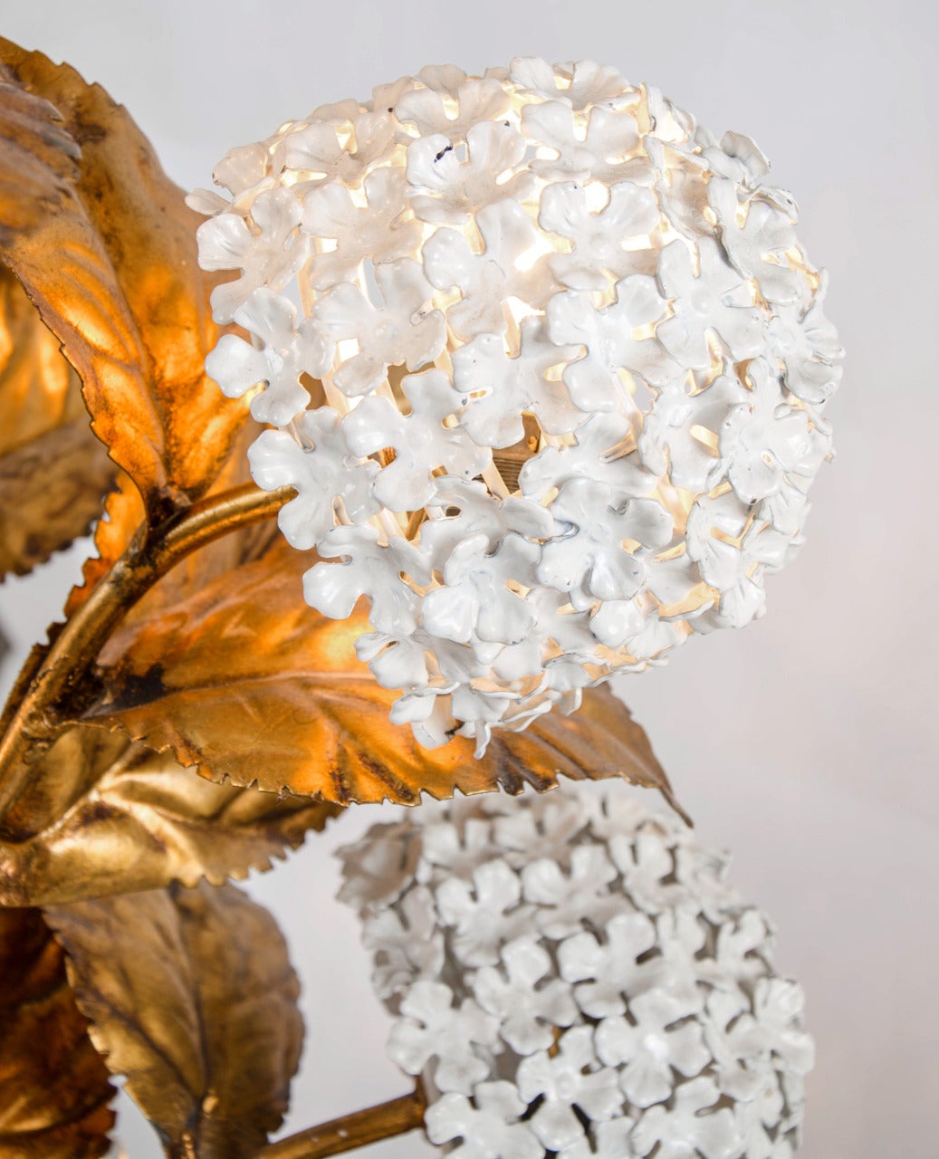 Rare US 1950s  Hydrangea Standard Lamp In Excellent Condition In London, GB
