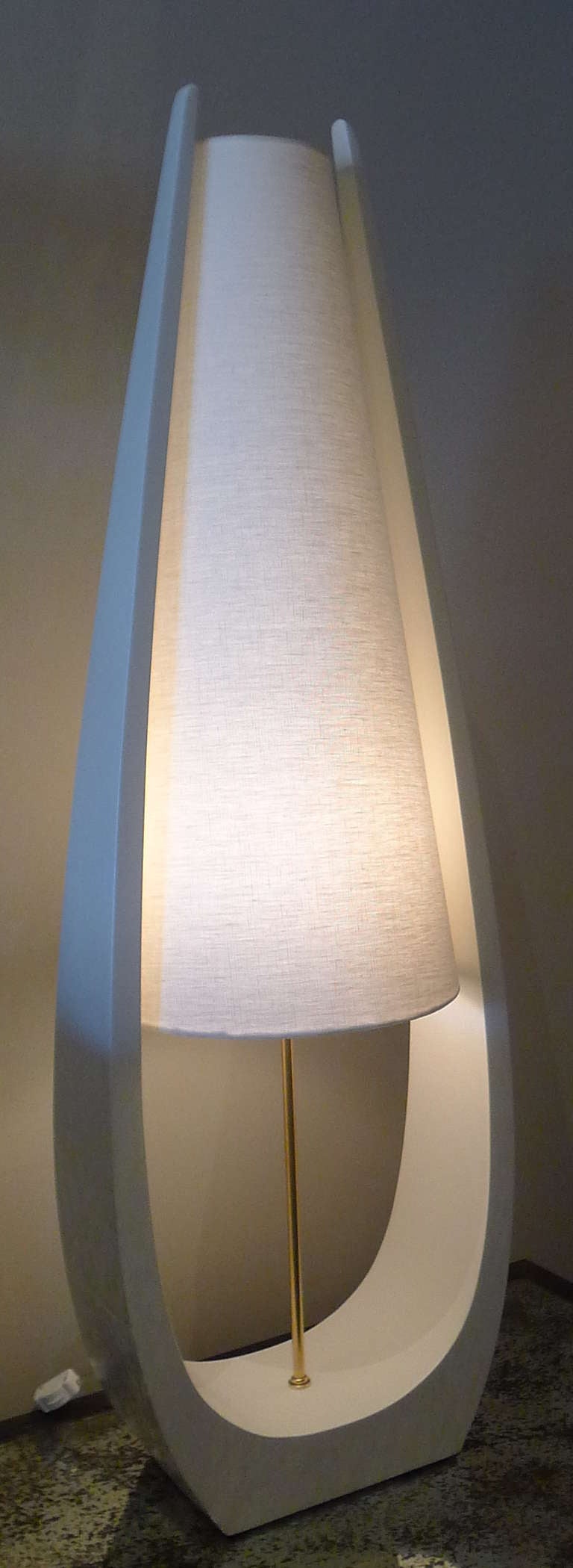 Wishbone Table Lamp Midcentury Style For Sale 2