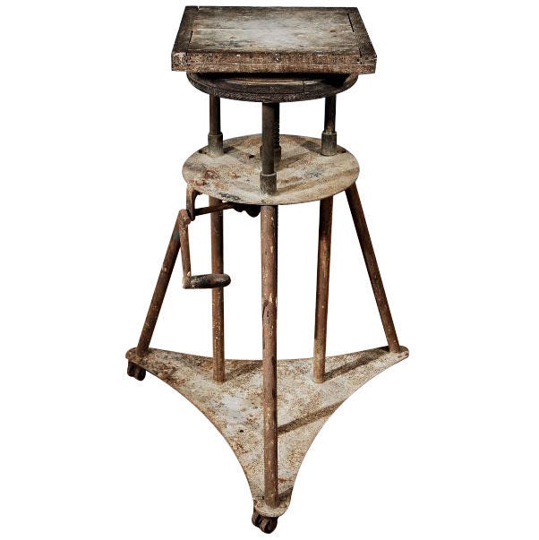 A Continental Oak and Metal Mechanincal Sculpture Stand For Sale
