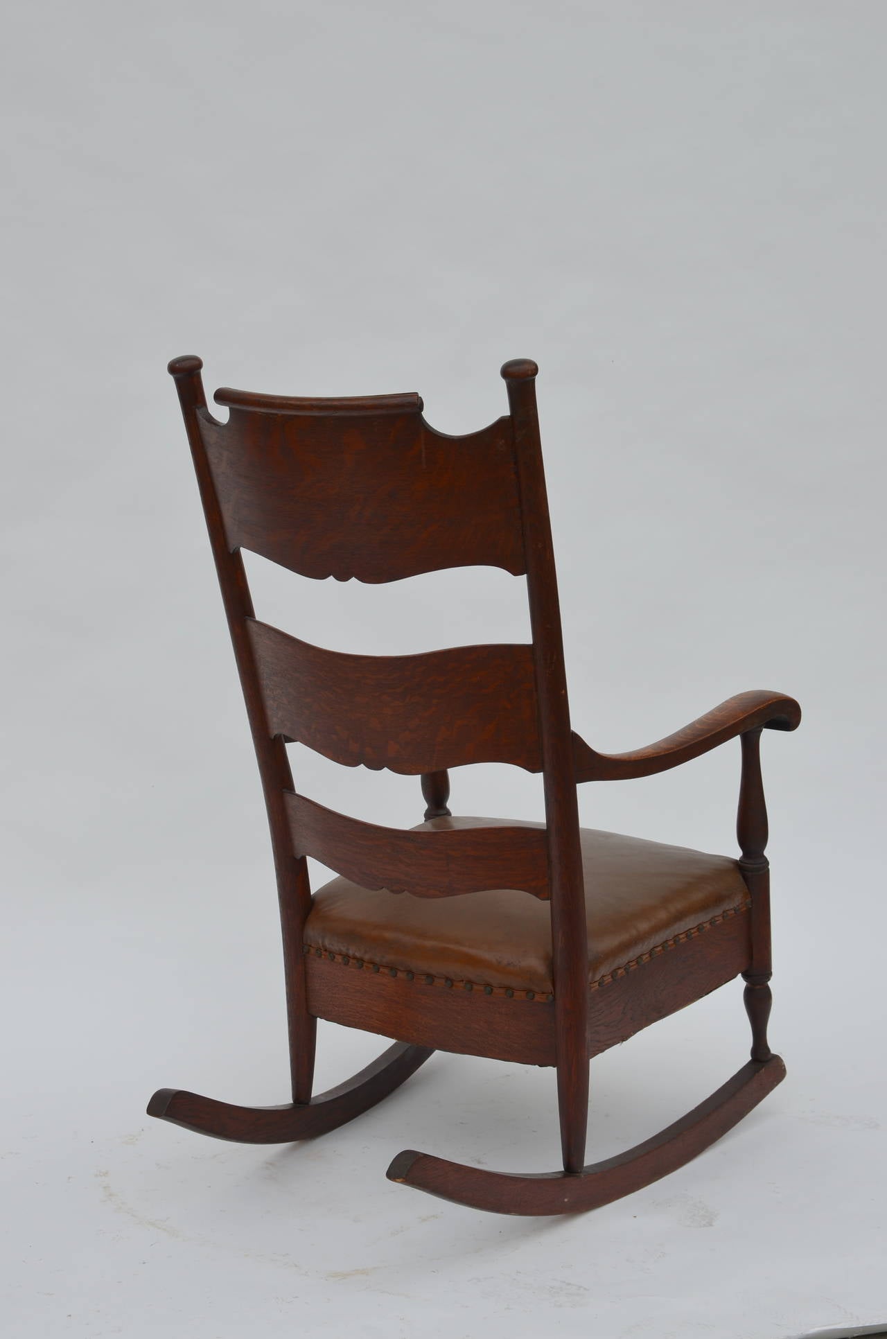 Comfortable Arts & Crafts Carved Oak Rocking Chair 2