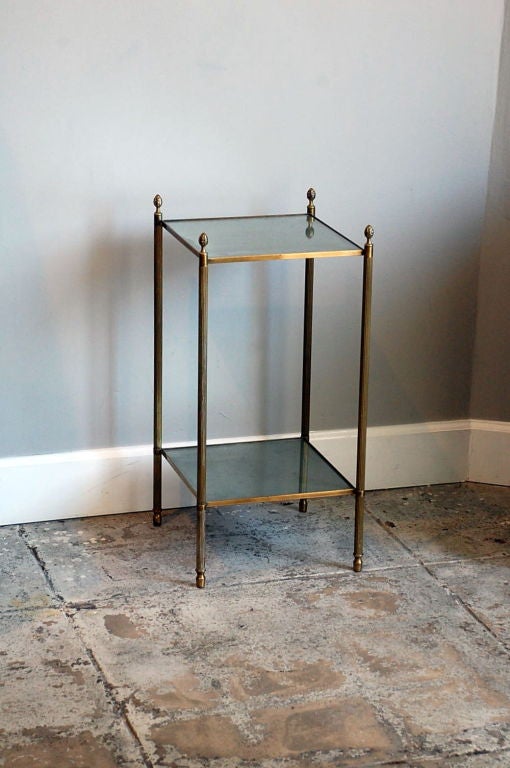 Chic French Gilt Bronze Two-Tier Side Table by Maison Baguès In Excellent Condition In Los Angeles, CA