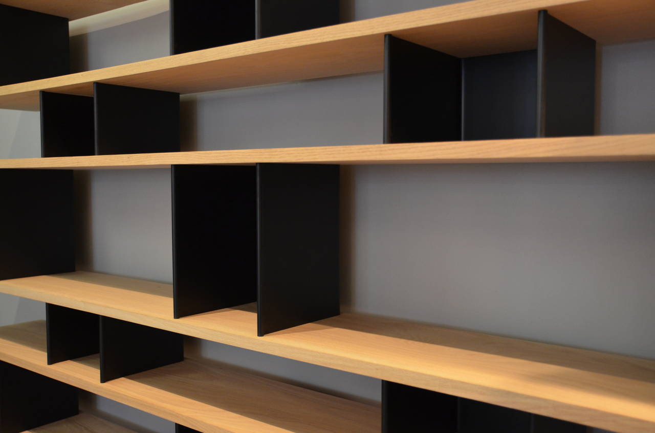 French Large 'Horizontale' White Oak and Black Steel Shelving Unit by Design Frères For Sale
