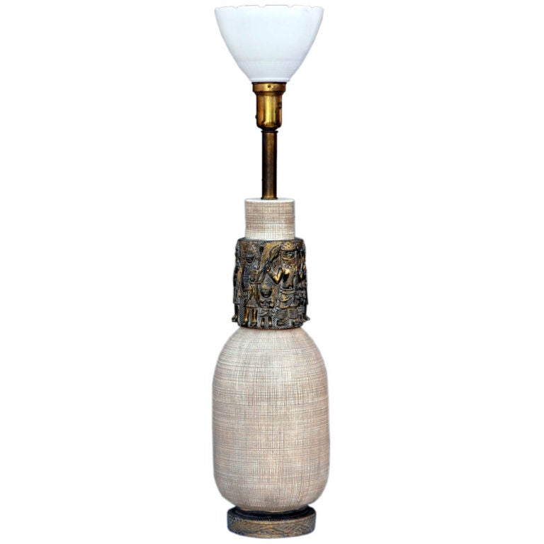 Beeindruckende Lampe aus Keramik und vergoldeter Bronze von Reglor of Calif. im Angebot