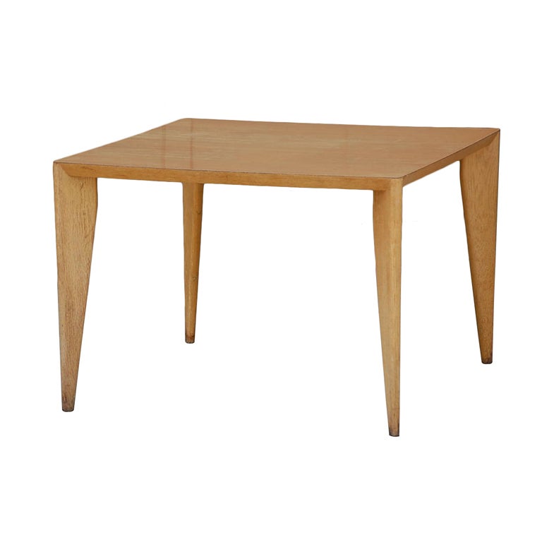 Table basse/table d'appoint moderniste en bois blanchi en vente