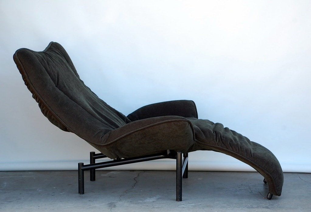 Latex Rare pair of reclining Veranda lounge chairs by Vico Magistretti