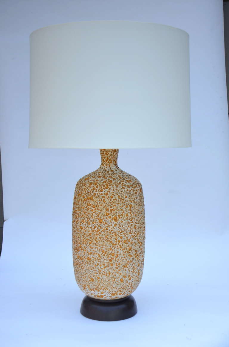 Pair of Large Textured Ceramic Lamps with Custom Shades In Excellent Condition In Los Angeles, CA