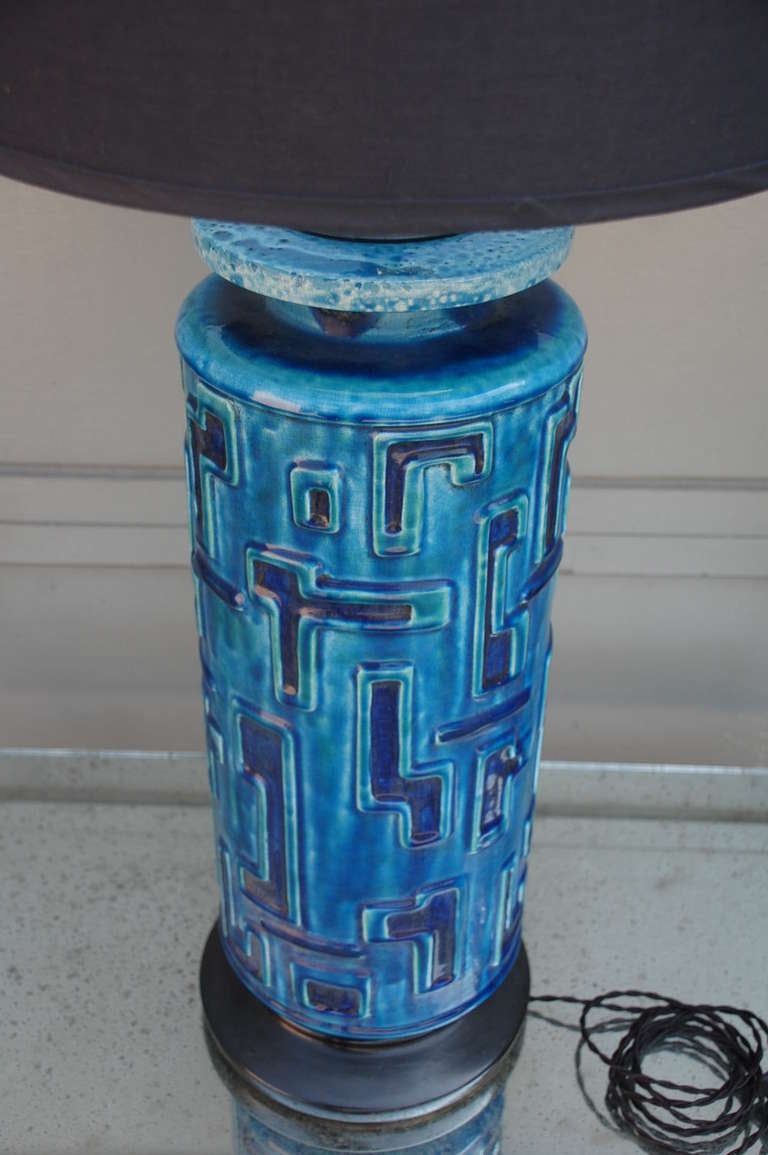 Large blue textured ceramic table lamp 1