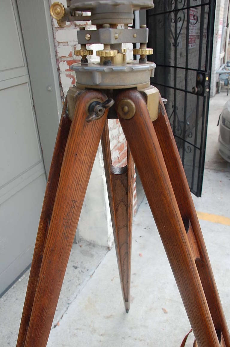 Vintage Surveyor Tripod by David White Company In Excellent Condition In Los Angeles, CA