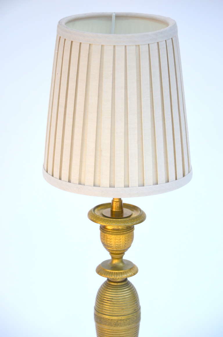 Pair of Small Gilt Bronze Table Lamps in the style of Armand-Albert Rateau In Good Condition In Los Angeles, CA