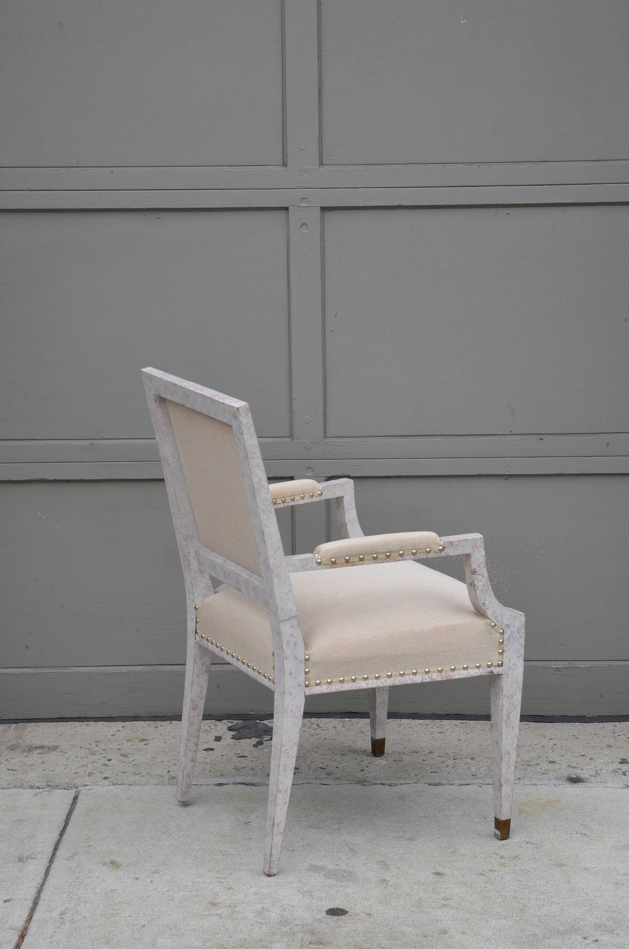 Chic French 1940s Armchair in the Style of Andre Arbus In Good Condition For Sale In Los Angeles, CA