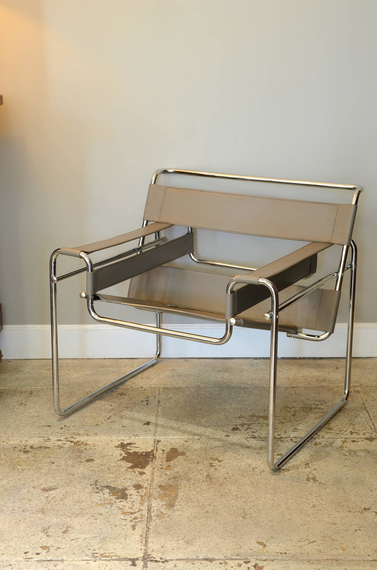Modern Pair of Chic Elephant Grey Wassily Chairs by Marcel Breuer