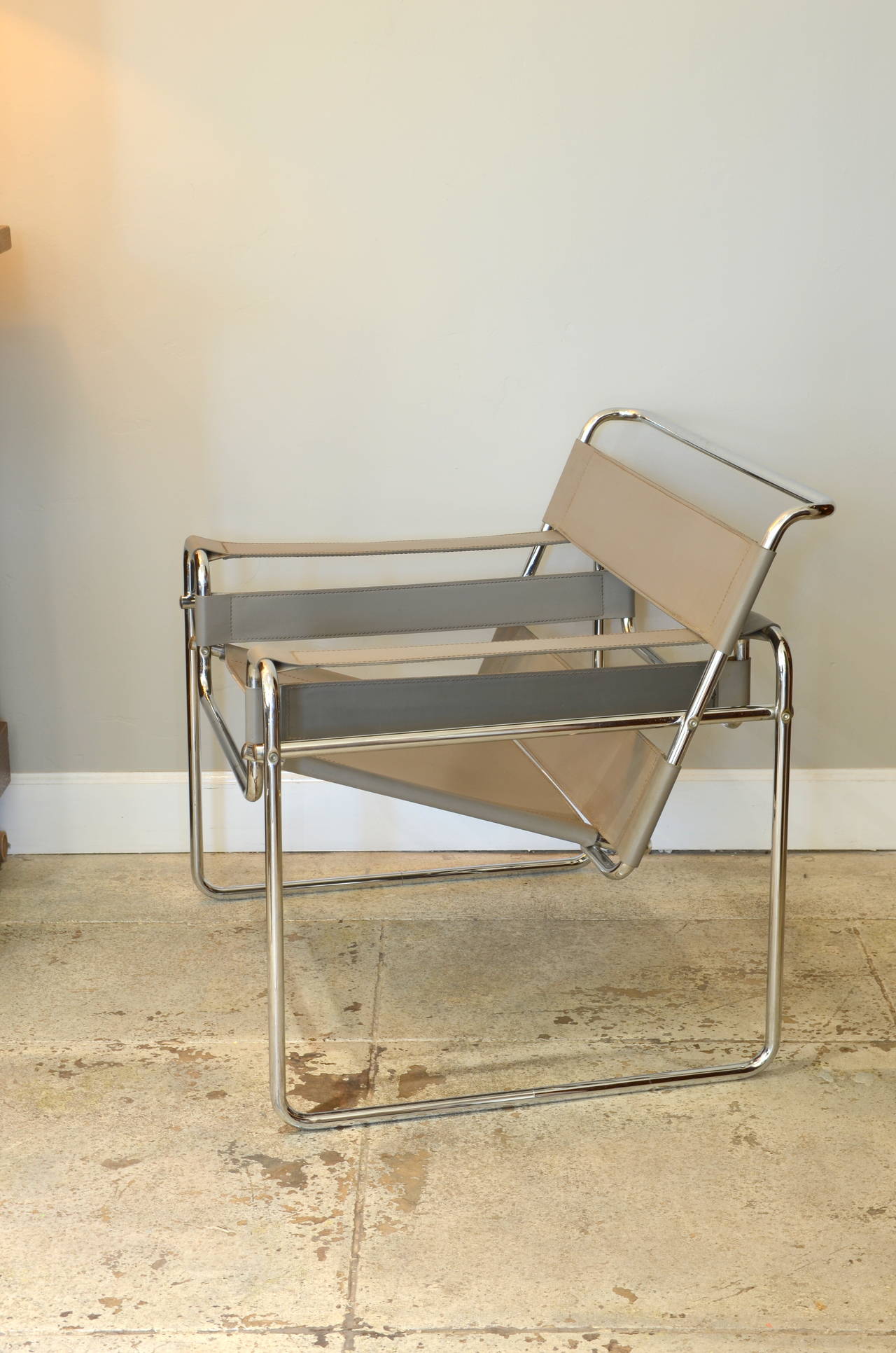 Italian Pair of Chic Elephant Grey Wassily Chairs by Marcel Breuer