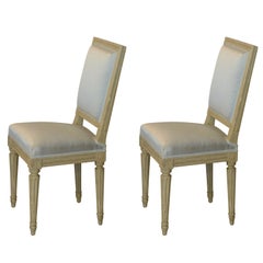 Paire de chaises d'appoint de style Louis XVI par Armand-Albert Rateau