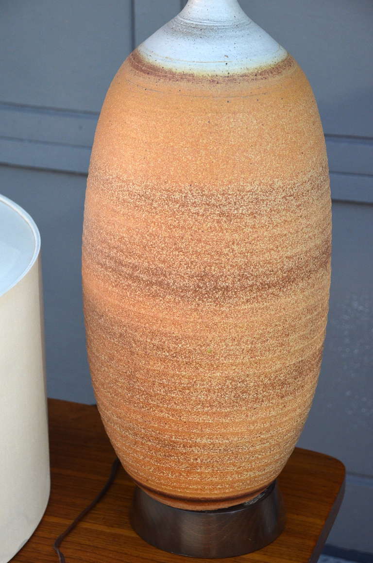 20th Century Tall ribbed ceramic table lamp by Bob Kinzie