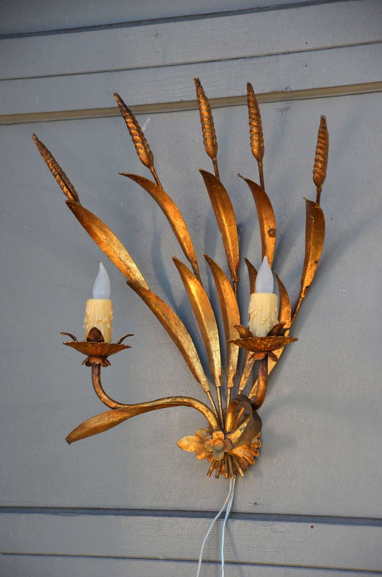 Pair Of Elegant French Gilt Metal Sconces In Good Condition For Sale In Los Angeles, CA