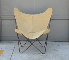 Paire d'originaux fauteuils papillon Hardoy en Suède