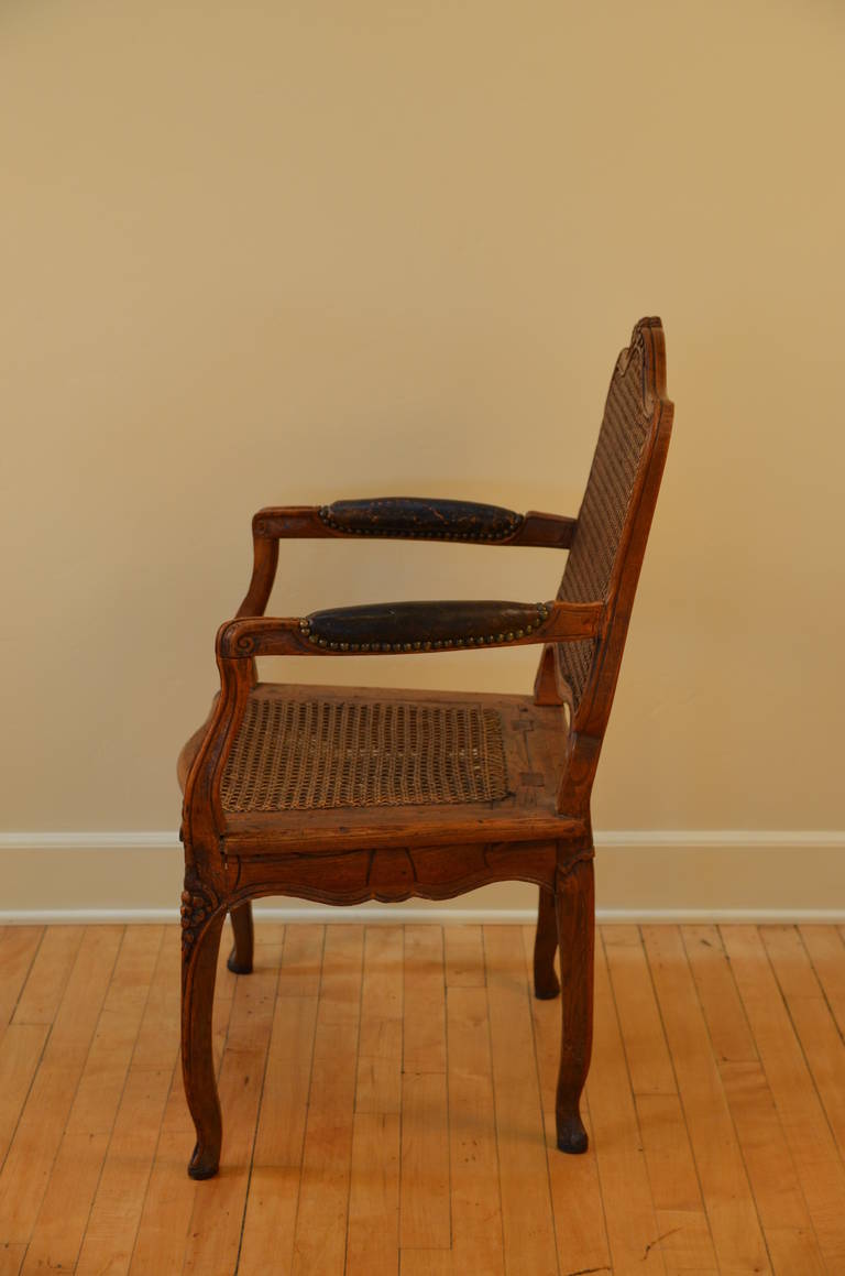 French Elegant Caned Louis XV Period Walnut Armchair, circa 1760 For Sale