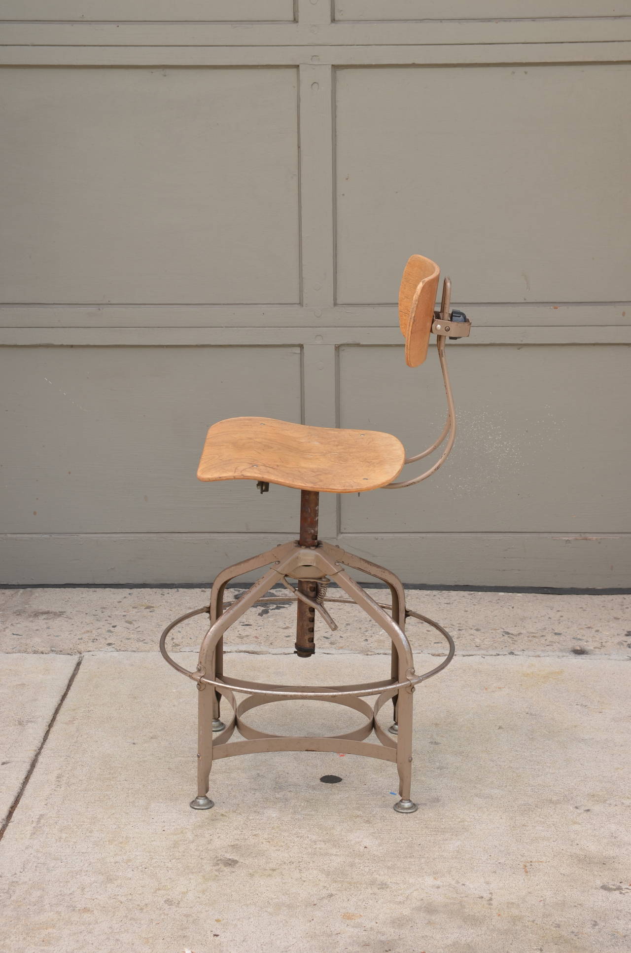 Painted Rare set of 4 Vintage Adjustable Swiveling Toledo Bar Stools