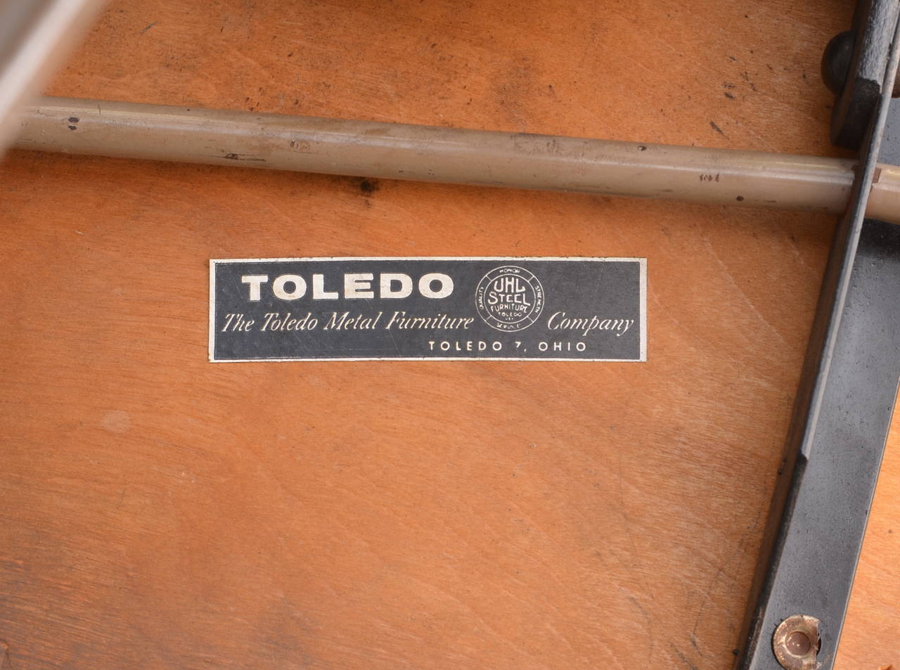 Rare set of 4 Vintage Adjustable Swiveling Toledo Bar Stools 3