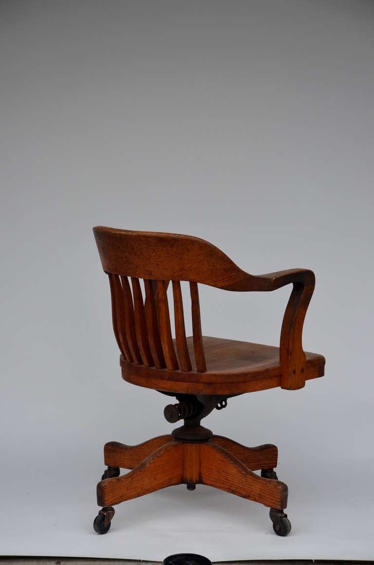 Impressive American Oak Swiveling Desk Chair 1