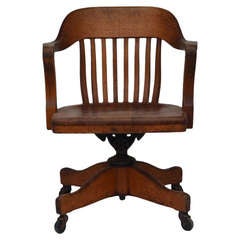 Antique Impressive American Oak Swiveling Desk Chair