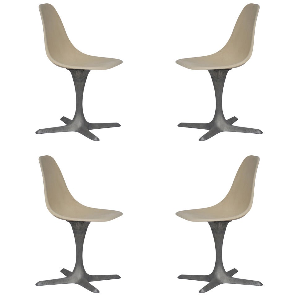 Set Of 4 American 70's Brushed Aluminum And Eggshell Chairs For Sale