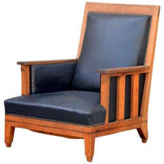 Chic waxed oak Arts & Crafts deep armchair