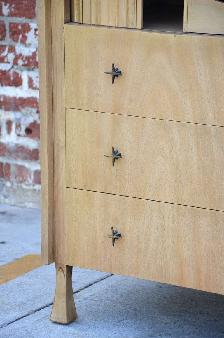 Mid-20th Century Exceptionnal Bleached Oak Dresser with Tamboured Doors by John Widdicomb