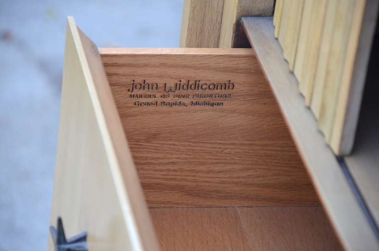Exceptionnal Bleached Oak Dresser with Tamboured Doors by John Widdicomb 1