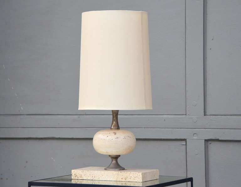 Chic Travertine table lamp by Maison Barbier, Paris In Good Condition In Los Angeles, CA