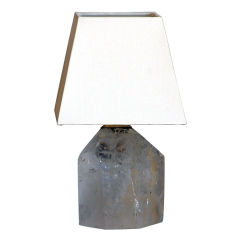 Small rock crystal table lamp