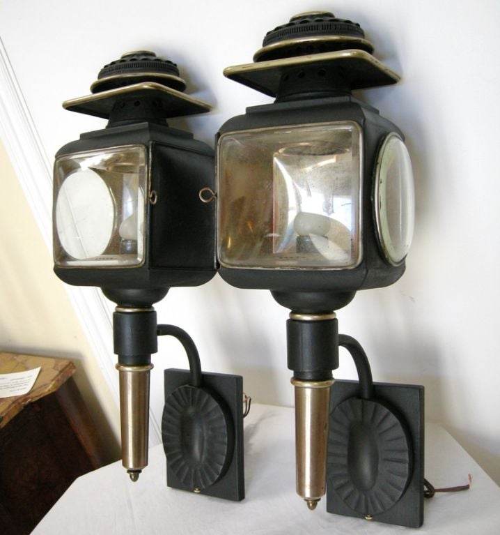 Pair Carriage Lantern Sconces (GMD#2828) For Sale 2